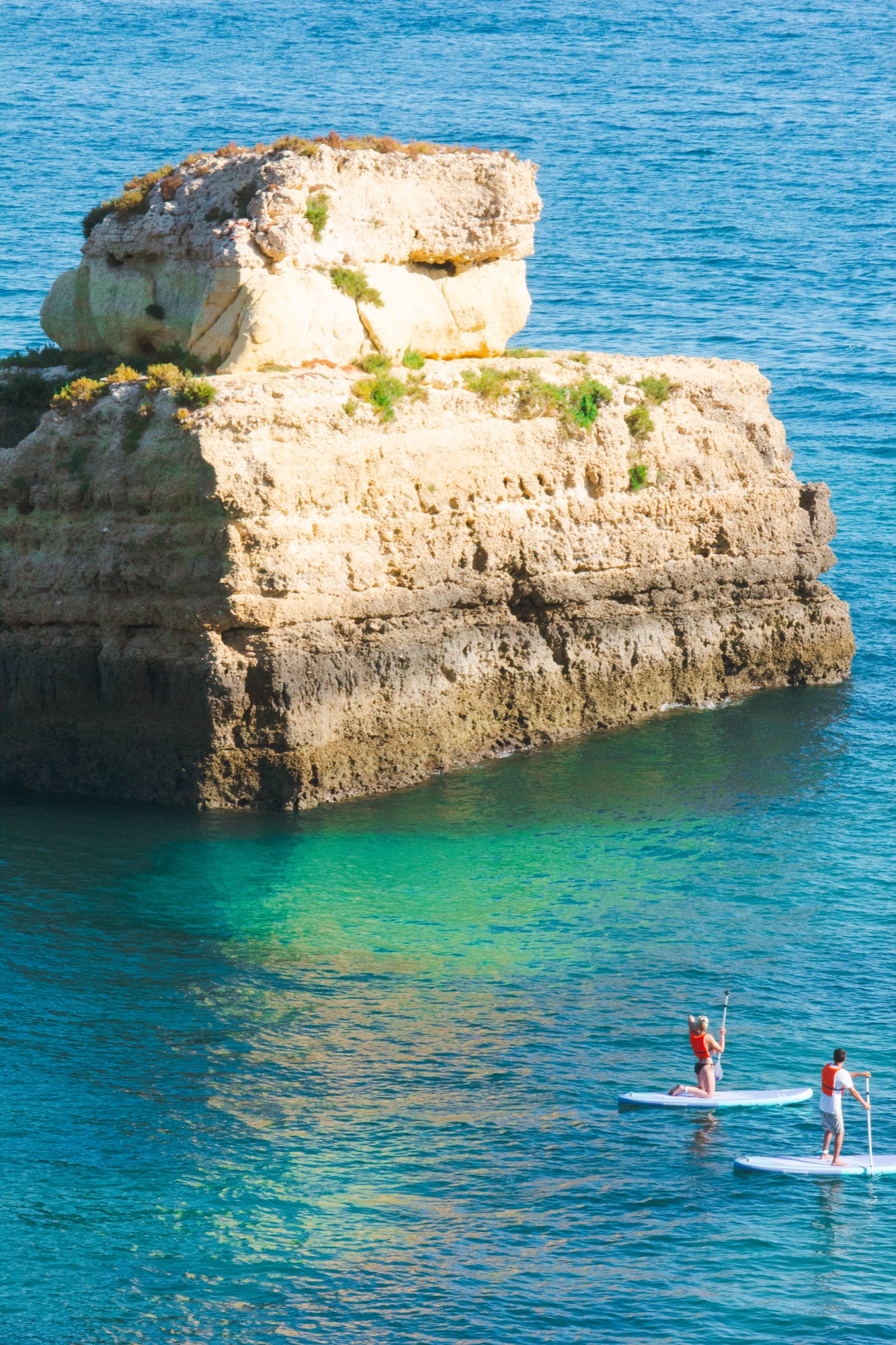 Paddleboard Albufeira cliffs